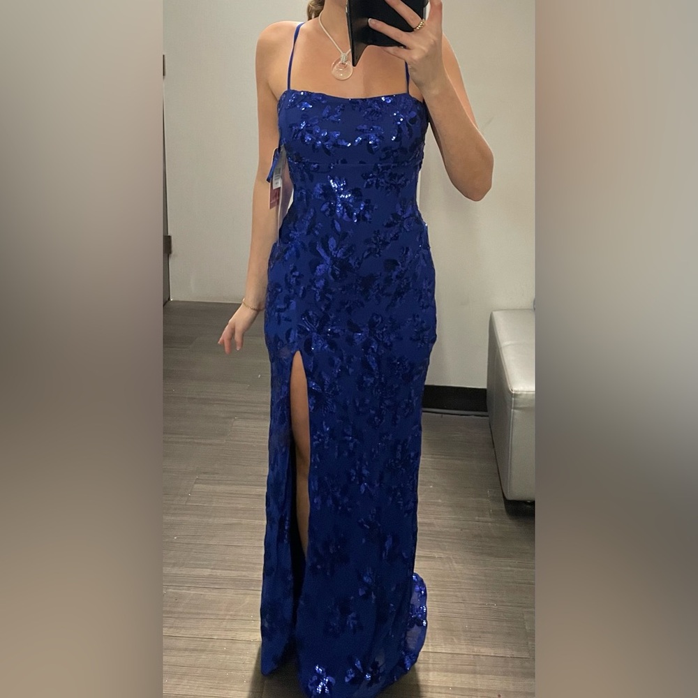 Elegant Blue Evening Gown - Prom